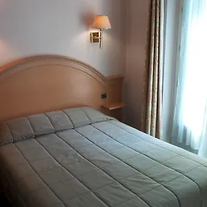 Des Arenes 3* Paryż